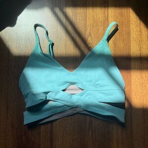 Super cute teal lululemon wrap around sports bra